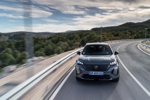Peugeot e-2008