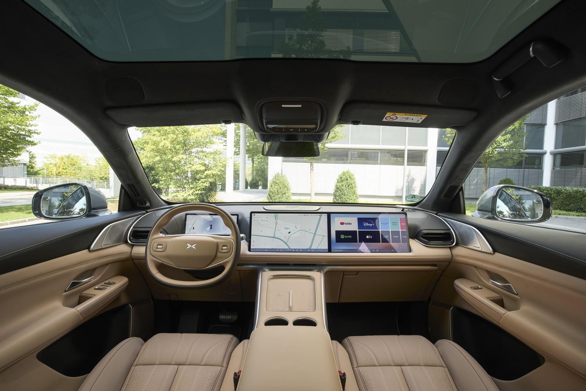 XPeng G9 RWD Standard Range, interior cockpit view. Photo: XPENG Newsroom, xpeng.com.